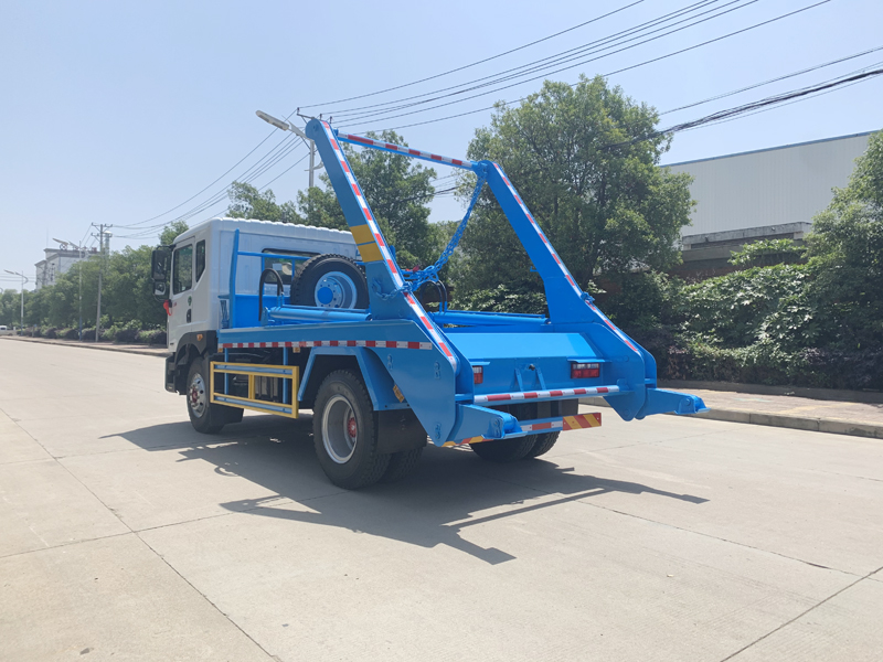 中潔牌XZL5180ZBS6型擺臂式垃圾車(chē)