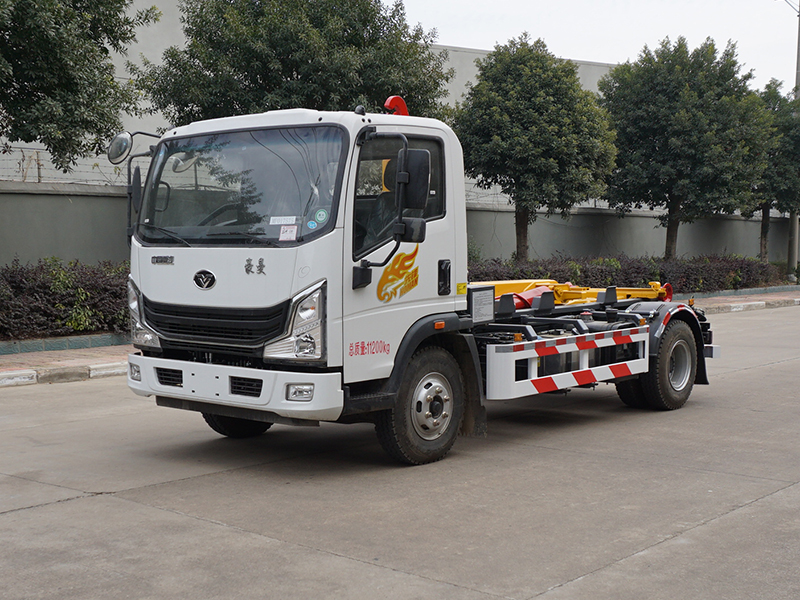 中潔牌XZL5118ZXX6型車(chē)廂可卸式垃圾車(chē)