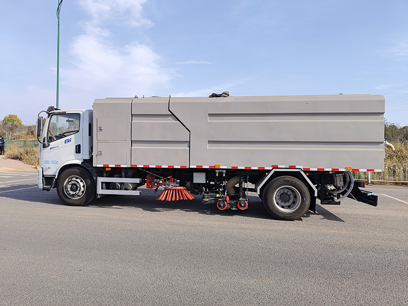 XZL5180TXSBEV型純電動洗掃車